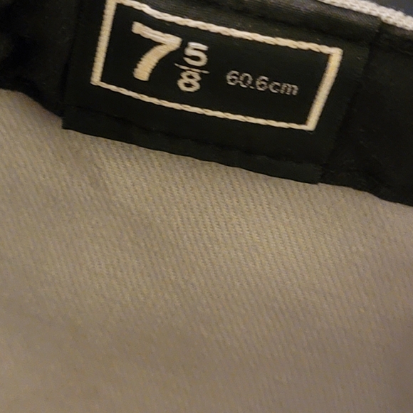 New York Yankees MLB Hat - Fitted Size 7 5/8 Cap - 59Fifty MLB Baseball Gray - Picture 9 of 10